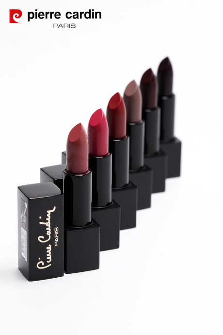 Pierre Cardin Retro Matte Lipstick  - Red - 153